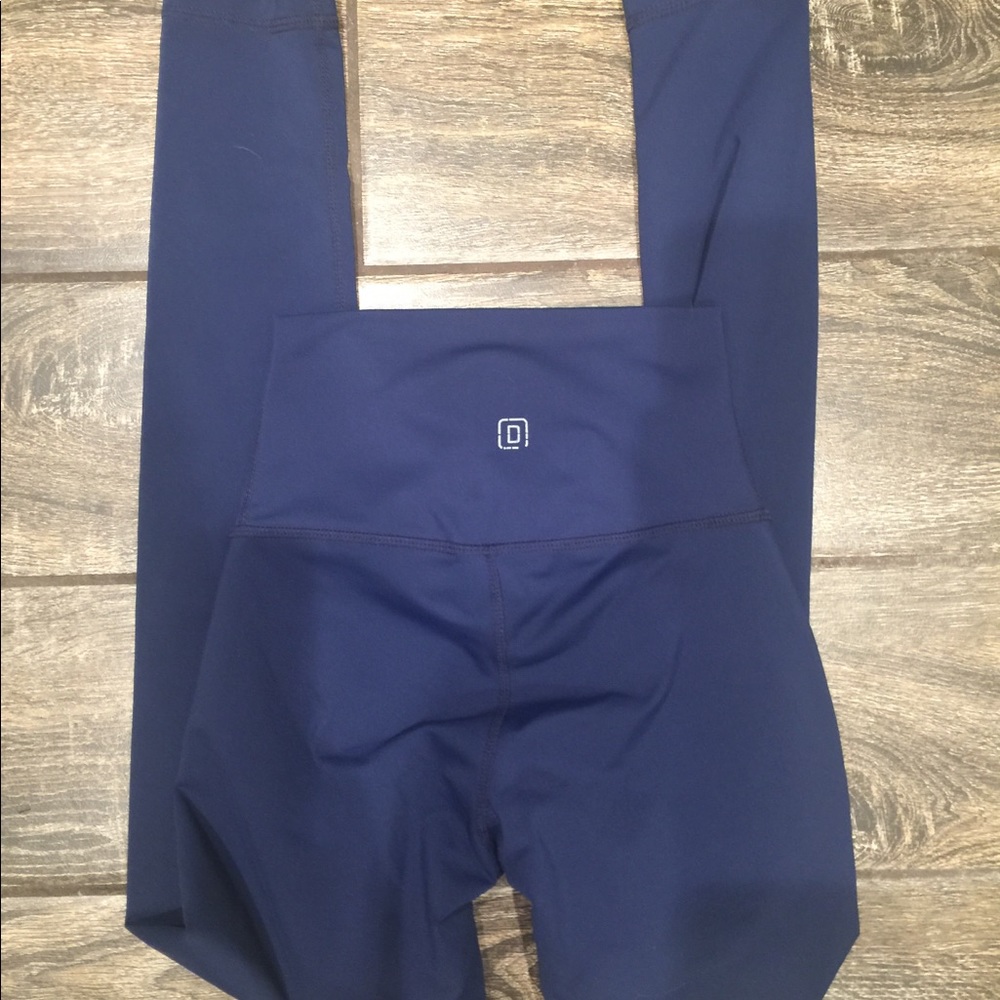 DYI Leggings - Picture 2 of 6